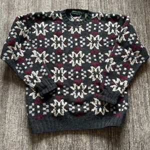 Embassy Row Vintage 90's Handknit 100% Wool Sweater, Size L